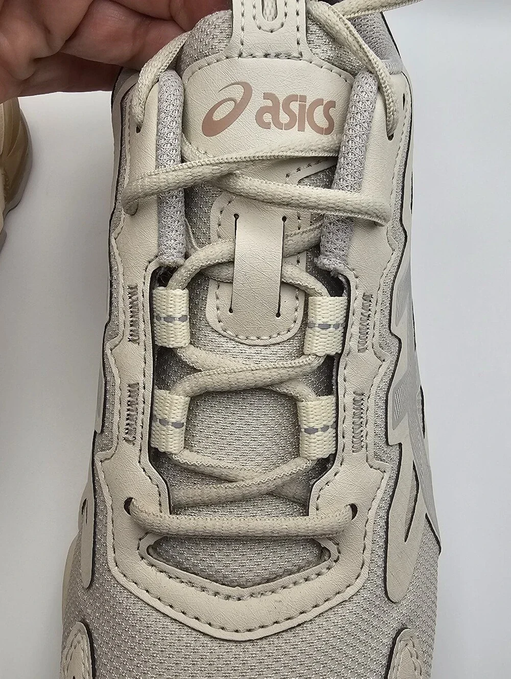 ASICS Women's GEL-QUANTUM 90 Sportstyle Sneakers Size 10, SMOKE GREY/CREAM